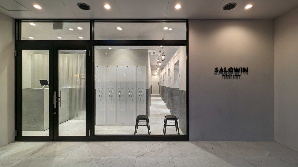 SALOWIN 新潟万代店 外観