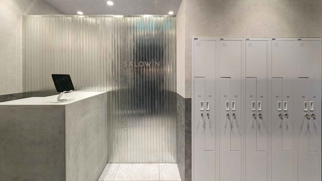 SALOWIN 新潟万代店 内観